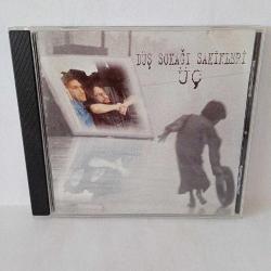 CD düş sokağı sakinleri üç albümü. orijinal. 1999 baskı. ARKA KARTONETİ YOK