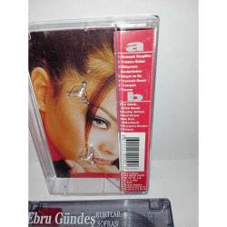 Kaset Ebru Gündeş kurtlar sofrası albümü. Orijinal koleksiyonluk