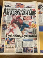 HÜRRİYET GAZETESİ DOĞUM GÜNÜ HEDİYESİ - 25 HAZİRAN 2000 -TAM TAKIM 46 SAYFADIR -Oktay Ekşi-İlber Ortaylı-Murat Bardakçı-N.Ergin-Halil ÖZKAN-İlhan Söyler-Urguay Şeren-Salih Keçeci-Yener ALTUNBAŞ-Nezih Açıkgoz-Vladimir Putin-Süleyman Demirel-Madeleine Albright  Bir yumrukta dağıldık-Hırsımın kurbanıyım-Ah Alpay vah Arif-4 yıl önce 4 yıl sonra-Alpay’dan özür-Silahsız Kuvvetler sözü bulundu-Desedinin desteği de Osmanlı Padişahı’na yeter oldu-Türkiye’nin en büyüğü şirketi halka açılıyor-3 aylık bilanço %15.3’ü yaralı-Aslında hiç rakı sevmezdi-Borsadan 6 milyar dolar çektiler-70’li yıllara dönüş modası-Serdar Ortaç jandarma ağlattı-İpeksiç haremimi Bodrum’da açtı-Rusya’da aç mahkumlar balık avına gönderiliyor-Putin Baba’nın yolunda-Emrin olur Albright  Euro 2000