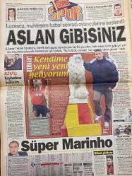 HÜRRİYET GAZETESİ DOĞUM GÜNÜ HEDİYESİ - 17 OCAK 2002 -TAM TAKIM 32 SAYFADIR -Sibel Can-Lara Falay-Bush-Bülent Ecevit-Rahşan Ecevit-Laura Bush-Oktay Ekşi-Ertuğrul Özkök-Muharrem Sarıkaya-Lorant-Fatih Akyel-Ogün Temizkanoğlu-Hami Mandıralı-Lucescu-Berkant-Batista-Halil Özkan-Altan Tanrıkulu-İlhan Soyler-Nihat Kahveci-Levent Kırca-Oya Başar-Pelin Batu-Mustafa Altıoklar-Aşkın Nur Yengi-Haluk Bilginer-Cem Kurtoğlu-Deniz Akkaya-Pakize Suda  Telaştan radara yakalandı-Üç intiharda da aynı isim çıktı-ABD ile ekonomide yeni dönem açılıyor-Bu tuhaf hesabı kimse anlamadı-İnsan onurunu zedeleme suçu geliyor-Sözümün eriyim-İkizlerimi karıştırıyorum-Tahkim Kurulu kapısı kapalı-Ogün: Yenildiğimizde G.Saray’ı dövmüyorum-Hami’nin rüyası-Aslan gibisiniz-Kendime yeni yeni geliyorum-Batista üzgün-Süper Marinho-Nihat gidiyor-AIDS iftirasına trilyonluk dava-Aşkın Nur aşık olunacak kadın-Kozlarını tiyatroda paylaşacaklar-Yerli Beyaz Gölge  Dizi/Film/Tiyatro: Yılan Hikayesi-Son-Amelie-Oğul Odası-Yüzüklerin Efe
