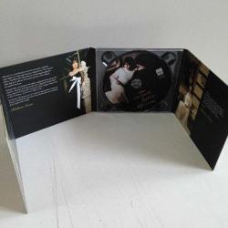 Cd Ayten Alpman Bir başkadır Ayten Alpman albümü. Orijinal. Çalışmasını etkilemeyen yoğun çizikler var. Baştan sona sorunsuz çalışıyor.