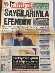 HÜRRİYET GAZETESİ DOĞUM GÜNÜ HEDİYESİ - 1 HAZİRAN 1999 -TAM TAKIM 42 SAYFADIR -Abdullah Öcalan-Sayın şehit ailelerinin acılarını paylaşıyorum-Sayınlarla efendim-Öcalan günah çıkarmaya çalıştı-Uğur Dündar-Öcalan ve adalet-Oktay Ekşi-Türkiye’nin gücü bizi silip süpürdü-Yalçın Bayer-Real fiyat artırdı-Balic-Aziz Yıldırım-Johnson-Ahmet Dursun-F.Bahçe rüyamdı-Abdullah-Abdülaziz-Yıldırım Rugova-Miloseviç-Havada cep paniği-Fatih-Milliler hızlı başladı-Ya imza ya veda-Faruk Süren-Okan-Arif-Bülent-Ali Dürüst-Ömre bedel sevinç-Fatih Terim-Terim-Bayram Aydın-Saim Bozer-Alpay: Ayrılıyorum-Alpay-Transfer fiyaskosu-Van Eck-Ayhan-Eczacı eğleniyor-Juventus İnter Toto’da-Babam Bosnalı annem Tatar asıllı-Yonca Evcimik-Gezal Kaan-Hasan Cemal-İsmail Düz-Mühür kavgası: 2 ölü-Sabık Kalaycıoğlu-Kemal Düz-Müdür’e gözyasa-Yine liseli kavgası-Şahin Akşahin-Arkadaşına laf attı-Göl kurbanının cesedi 6 ay sonra bulundu-Tayfun Tutan-Kadir Batur-Öznur Karaca-Hasan Selçuk-NATO yaktı çalarken yakalandılar-Ben takdirli