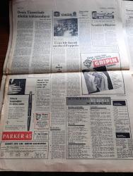 Cumhuriyet Gazetesi - 27 Ekim 1967 - Adnan Menderes Hasan Polatkan Fatin Rüştü Zorlu'nun naaşları 3 Kasım Cuma günü Eyüp'e nakledilecek - Şah ve Şahbanu törenle taç giydi fotoğraf - yeni sınıf geçme ve sınav yönetmeliği uygulanamıyor - son 5 yılda grevler yüzünden 983 bin iş günü kaybolmuş - Bülent Ecevit şimdiye kadar özel teşebbüs doğuda hangi fabrikayı kurmuştur dedi - bir dananın kalbi diğerine takıldı - Eyüp Sultandan Johnsona yazan İlhan Selçuk - 50. Yıldönümünde 1917 ihtilalinin hikayesi - eşek davası yazan Burhan Felek - İpana diş macunu - Mısır ve İsrail'in tutumları sertleşiyor Ortadoğu'da Savaş öncesi havası var - silah sevdası Yazı ve fotoğraflar Sait A. Terzioğlu - tütün kumarı yazan Hikmet Çetinkaya - elhamra İstanbul Tiyatrosu beni kimse durduramaz - Fenerbahçe ve AEK idarecileri maç tarihi konusunda kesin karara varamadılar 9 veya 22 Kasım - Türkiye Basketbol ligi 18 Kasım'da başlayacak - 7. Avrupa voleybol şampiyonası başladı -  Bisikletçi Bedri Sakarya kaza geçirdi