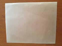 MELİKE DEMİRAĞ'IN AJANS BASIMI BÜYÜK BOY FOTOĞRAFI - 22 x 18 cm EBADINDA - MELİKE DEMİRAĞ NEŞE İÇİNDE SOHBET EDERKEN ÇEKİLMİŞ BİR KARE