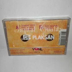 Kaset Sezen Aksu Sarı Odalar Ben seni çok sevdim oğlum. orijinal Ambalajında sıfır albüm. Kaset kabında çatlak var. Yedek kap ile gönderim yapılacaktır.