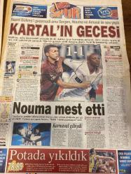 HÜRRİYET GAZETESİ DOĞUM GÜNÜ HEDİYESİ - 3 AĞUSTOS 2002 -TAM TAKIM 42 SAYFADIR -Devlet Bahçeli-Cem Uzan-Merve Kavakçı-Uğur Dündar-Sinan Çetin-Kemal Derviş-Cem-Aydan Uluç-Oktay Ekşi-Korkut Güven-Lorant-Revivo-Washington-Ortega-Bekir Coşkun-Murat-Songül-Bülent Bilgiç-Mustafa Sütcü-Emin Çölaşan-Emin Atam-Emre Çakır-Prof. Dr. Gülsün Sağlamer-Britney Spears  Bu Meclis tarih yazdı-Ürdün belgesi Bahçeli’ye gönderildi-SP soruyor Merve Kavakçı’nın suçu neydi-Tayyip’in buzdolabında bira tartışması-Derviş Cem’le birlikteyiz-Doktoralı ilk kuvvet komutanı-Kartal’ın gecesi-Nouma mest etti-Karnaval gibiydi-Şahane Fener-Bu üçlüye dikkat-Son randevu faciayla bitti-Koca Reis’in oğlu Captagon’dan tutuklandı-Suç geni bulundu-İTÜ adaylara reklamını yaptı-Bul karayı al parayı-Britney lezbiyen porno meraklısıymış-Striptizciye bahşiş yasağı  Han’ım ben demokrasiye gidiyorum-Karikatür: Selçuk Erdem