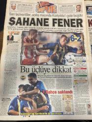 HÜRRİYET GAZETESİ DOĞUM GÜNÜ HEDİYESİ - 3 AĞUSTOS 2002 -TAM TAKIM 42 SAYFADIR -Devlet Bahçeli-Cem Uzan-Merve Kavakçı-Uğur Dündar-Sinan Çetin-Kemal Derviş-Cem-Aydan Uluç-Oktay Ekşi-Korkut Güven-Lorant-Revivo-Washington-Ortega-Bekir Coşkun-Murat-Songül-Bülent Bilgiç-Mustafa Sütcü-Emin Çölaşan-Emin Atam-Emre Çakır-Prof. Dr. Gülsün Sağlamer-Britney Spears  Bu Meclis tarih yazdı-Ürdün belgesi Bahçeli’ye gönderildi-SP soruyor Merve Kavakçı’nın suçu neydi-Tayyip’in buzdolabında bira tartışması-Derviş Cem’le birlikteyiz-Doktoralı ilk kuvvet komutanı-Kartal’ın gecesi-Nouma mest etti-Karnaval gibiydi-Şahane Fener-Bu üçlüye dikkat-Son randevu faciayla bitti-Koca Reis’in oğlu Captagon’dan tutuklandı-Suç geni bulundu-İTÜ adaylara reklamını yaptı-Bul karayı al parayı-Britney lezbiyen porno meraklısıymış-Striptizciye bahşiş yasağı  Han’ım ben demokrasiye gidiyorum-Karikatür: Selçuk Erdem