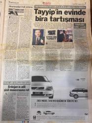 HÜRRİYET GAZETESİ DOĞUM GÜNÜ HEDİYESİ - 3 AĞUSTOS 2002 -TAM TAKIM 42 SAYFADIR -Devlet Bahçeli-Cem Uzan-Merve Kavakçı-Uğur Dündar-Sinan Çetin-Kemal Derviş-Cem-Aydan Uluç-Oktay Ekşi-Korkut Güven-Lorant-Revivo-Washington-Ortega-Bekir Coşkun-Murat-Songül-Bülent Bilgiç-Mustafa Sütcü-Emin Çölaşan-Emin Atam-Emre Çakır-Prof. Dr. Gülsün Sağlamer-Britney Spears  Bu Meclis tarih yazdı-Ürdün belgesi Bahçeli’ye gönderildi-SP soruyor Merve Kavakçı’nın suçu neydi-Tayyip’in buzdolabında bira tartışması-Derviş Cem’le birlikteyiz-Doktoralı ilk kuvvet komutanı-Kartal’ın gecesi-Nouma mest etti-Karnaval gibiydi-Şahane Fener-Bu üçlüye dikkat-Son randevu faciayla bitti-Koca Reis’in oğlu Captagon’dan tutuklandı-Suç geni bulundu-İTÜ adaylara reklamını yaptı-Bul karayı al parayı-Britney lezbiyen porno meraklısıymış-Striptizciye bahşiş yasağı  Han’ım ben demokrasiye gidiyorum-Karikatür: Selçuk Erdem