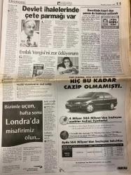 HÜRRİYET GAZETESİ DOĞUM GÜNÜ HEDİYESİ - 27 EYLÜL 1998 -TAM TAKIM 44 SAYFADIR -Ayten-Sevda-Perran-Faruk-Güner-Oktay Ekşi-Murat Bardakçı-Eyüp Aşık-Karadeniz-Çakıcı-Yavuz Atac-Dimas-Högh-Löw-Kubilay-Rüştü-Aziz Yıldırım-Vedat Okyar-Sadi Kemal Yaşar-Adnan Sungur-Toshack-Süleyman Sarıalioğlu-Korkut Göze-Toyfan Ayber-Suna Sarıalioğlu-Sergen-Tevfik Ketencioğlu-Murat Karayalçın-Seçkin Türesay  Bu çağda bu kafa-Bakandan bakana otoda taciz-Perran’ke siyasi yasak geliyor-Amerikan vandalizmi-Fener’in bir başkanı hanedan mensubuydu-Aşık’ın arkadaşı şok açıklamalar yaptı-İstifam söz konusu değil-Dimas imzaya kaldı-Fatura Högh’e kesildi-Trabzon’da bahar-Kartal’ın sürgün avı-Fedakar Amokachi-Teröre geçit yok-İhanet gibi kapris-Sola İtalyan usulü ittifak-Tanıtım işkencesi-Boğaziçi Ekspresi raydan çıktı  Sinema filmleri: Saving Private Ryan-Er Ryan’ı Kurtarmak-Character-Karakter-Vücut Dili-In & Out-Mafya-City of Angels  Karikatür: Güz Aral Karalama Defteri