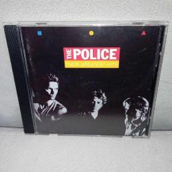 Cd the police their greatest hits. orijinal, 1990 İngiltere baskı. Çalışmasını etkilemeyen yoğun çizikler var, baştan sona dinlendi sorunsuz çalışıyor.