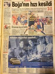 HÜRRİYET GAZETESİ DOĞUM GÜNÜ HEDİYESİ - 14 ŞUBAT 1999 -TAM TAKIM 48 SAYFADIR -Ahmet Kaya-Pınar Eliçe-Murat Bardakçı-Oktay Ekşi-Mesut Yılmaz-Bill Clinton-Banu Alkan-Sadi Somuncuoğlu-Murat-Serkan-Kadir Sabuncuoğlu-Mehmet Çetinkaya-John Toshack-Sami Sarıaloğlu-Korkut Göze-Vedat Okyar-Sadi Kemal Yaşar-Okan-Hagi-Bayram Aydın-Mehmet Ali Erbil-Doğan Uğurlu-Bill Clinton-Monica Lewinsky-Paula Jones-Andy Briller-Kenneth Starr-Nicholson Baker-George Lundberg-Linda Tripp-Newt Gingrich-Bob Livingston  Ayıp ettin gözüm-Fotoğrafın öyküsü-Tablodaki Sultan Fransa’da muhtaçlar koğuşunda öldü-Yılmaz Artık biliyorum-General Motors BMW’ye talip oldu-Bir densi…-Clinton’a cinayet suçlaması-Boğa’nın hızı kesildi-Erzurum hayat buldu-Körfez’de büyük hasar-Kartal fena çakıldı-Sinirler gerildi-Tribünde tatsızlık-Sergen Futbolla evliyim-Cimbom’da durmak yok-Oğun’un acı günü-CNR Spor Show ’99-Erbil’in Abant tatili-Uçkurgate’in bilançosu-Şimdi de cinayet suçlaması-YÖK türbana ceza yağdırdı