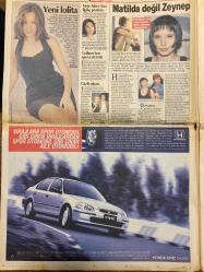 HÜRRİYET GAZETESİ DOĞUM GÜNÜ HEDİYESİ - 12 EYLÜL 1998 -TAM TAKIM 42 SAYFADIR -Monica Lewinsky-Bill Clinton-Hillary Clinton-Kenneth Starr-Oktay Ekşi-Ertuğrul Özkök  Porno roman gibi rapor-Amerikalı’nın yüzü kızardı-Raporu Kongre yayınlattı-Bu suçlamalar başkanı götürür-Düşük profilli hükümet mi-Aranan Arap gazeteci Mısır Konsolosluğu’nda-Hainin peşindeyiz-Rusya asla komünist olmayacak-Asker mektubu-Neşe Aksoy-Kaya Çilingiroğlu-Hülya Avşar-Rus asıllı Matilda-Zeynep Tatlıses-Seray Sever-Defne Samyeli-Orhan Kaynar-Toshack-Ümit Davala-Fatih Terim-Bayram Aydın-Madonna-Whitney Houston-Mariah Carey-Beastie Boys-Will Smith-Wyclef Jean-Green Day-Fiona Apple-Müjdat Gezen-Metin Akpınar-Zeki Alasya-Meltem Cumbul-Beyazıt Öztürk-Meral Okay-Mert Yılmaz  Yeni Lolita-Neşe Aksoy’dan ilginç protesto-Tatlıses’ten spora destek-Gizli nişan-Matilda değil Zeynep-Trabzon eriyor-Ligde cumartesi ateşi-Kartal’da para isyanı-Ümit Formamı istiyorum-Löw Rüştü’yü Parma’ya sakladı-Müzik dünyasının politik gecesi-Madonn
