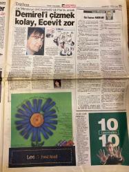 HÜRRİYET GAZETESİ DOĞUM GÜNÜ HEDİYESİ - 8 MAYIS 1999 -TAM TAKIM 44 SAYFADIR -Merve Kavakçı-Leyla Zana-Recai Kutan-Oktay Ekşi-Ertuğrul Özkök-Cavit Yurdaçan-Turan Yılmaz-Ara Güler-Aydın Doğan-Bülent Ecevit-Toshack-Hagi-Okan-Hakan Ünsal-Suat Kaya-Selim Serdar-Sadi Kemal Yaşar-Fatih Terim-Bayram Aydın-Vedat Okyar-Turgay Şeren-Cüneyt Tanman-Robbie Williams-Cuba Gooding Jr.-Annabella Sciorra-Robin Williams-Nilüfer-Seyhun Topuz-Reis Çelik-Heather Kozar-Hugh Hefner-Sakıp Sabancı-Mehmet Barlas  Merve FP’nin Zana’sı-Türban vampiri-ABD’ye mi dönüyor-Cimbom taraftarı Fener’i geçti-Ecevit ilk turda kimseye önermeyecek-Hagi’ye adım attırmayın-F.Bahçe’de Toni sesleri-Löw 6 oyuncu istedi-G.Saray Fener’i geçti-En okumuş taraftar Fener’de-G.Saray’da kongre günü-NBA’de play-off heyecanı Kanal D’de-Propaganda-What Dreams May Come-Sen Hiç Ateşböceği Gördün mü?-Nilüfer konseri-Çıplak Ten-Hoşçakal Yarın-Viagra sayesinde 4 kadınla beraber-Kaçırılan eserler bir bir dönüyor