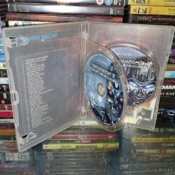 Dvd Terminator 3 rise of the machines makinelerin yükselişi. Türkçe altyazılı, 2 disk. Çalışmasına engel olmayan çizikler var Sorunsuz çalışıyor.