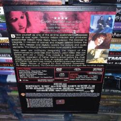 Dvd The exorcist Şeytan. Orijinal. ilk baskı snapcase karton kutulu. Türkçe altyazılı. kutunun arkasında ufak bir deformasyon var. disk 10 üzerinden 9.
