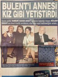 STAR ÖZEL GAZETESİ DOĞUM GÜNÜ HEDİYESİ - 30 NİSAN 2000 -TAM TAKIM 8 SAYFADIR -Bülent Ersoy-Sadun Aksüt-Ferdi Özbeğen-Maksim Gazinosu-Mehmet Hazer-Selahattin Pınar-Muazzez Abacı-Bediye Aksoy-Adnan Şenses-Ayhan Işık-Yüksel Uzel-İbrahim Tatlıses-Perihan Altındağ Sözeri-Müzeyyen Senar-Safiye Ayla-Zeki Müren-Gönül Yazar-Hamiyet Yüceses-Sevim Tuna-Ebru Gündeş-Hüseyin Örs  Bülent’i annesi kız gibi yetiştirdi-Bana anneni anlat-Herkes bu kitaptan ders alsın-Bu kitap çok ses getirecek-Kokain illetini nasıl yendiğini anlattı-İçkisinin kurbanı-Haris ve hasis kadın-Sansasyonla şöhret oldu-İntihar mı ecel mi-O bir vefasızdır-Ona hayranım-Politik kadındır-Biraz avamdır ama büyük şarkıcıydı-Müziğimizi sahnede bayağılaştıran kadın-Çırılçıplak oturuyordu-Reklam ürünü-Pörsümüş göğüslerini teşhir ediyordu-Bir haftalık yevmiyesini personele dağıttı-Cengiz Aytmatov-Hülya Avşar-Marie Gillain-Ahmet Uğurlu-Müjde Ar-Macit Koper-Füsun Demirel-Yılmaz Zafer-Houston-James McCann-Danny Aiello-Anthony Quinn-Mimi Roge