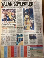 HÜRRİYET GAZETESİ DOĞUM GÜNÜ HEDİYESİ - 19 MART 1999 -TAM TAKIM 46 SAYFADIR -Kıvrıkoğlu-Demirel-Ecevit-Ergun Özkök-Oktay Ekşi-Kutan-Murat Yakin-Sadi Kemal Yaşar-Rüştü-Löw-Uluç Sağ-Metin Sertoglu-Ergin Kratzer-İsmail Er-Bayram Aydın-Ahmet Tercüman-Engin Kratzer-Ülku Ergün-Toshack-Samaranch-Murat Çelik-Dr Abas Altıok-Dr Abas Baran-Dr Abas Kiper-Polat-Hayrettin Karabey-İlhan Kaya-Süleyman Arat  Uyarı depremi-Komplo kanıtı-Bir kahvenin hatırı-İkiyüzlü dostlarımız-Kafam rahat değil-Golsüz geçen 907 dakika-Löw’den doping uyarısı-Olaylı maç Fener’in-83-76-3 saat dil döktü-Sarı Fırtına geliyor-Ohen şov yaptı-Yeni sayfa açtım-Fatih’ten anlamlı ziyaret-Hasan’ın savunması istendi-Yalan söylediler-Celtics’te bayram-Cimbom, Fener’e rövanşı vermedi: 3-1-Bayan basketbolda 4 maç oynanacak-Gönlümde NBA var-Toshack yine nakavt-Samaranch güven tazeledi-Umut ararken umut oldu-Genç doktora yardım yağıyor-Doktorlardan park parası almıyoruz-Aşıktırmadan rahatsız olduk-Polat’a Fener atkısı-BMW’deki bombacılar