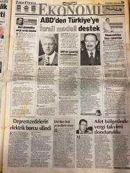 HÜRRİYET GAZETESİ DOĞUM GÜNÜ HEDİYESİ - 2 EYLÜL 1999 -TAM TAKIM 34 SAYFADIR -Süleyman Demirel-Metin Sertoglu-Rıdvan Pirinçcioğlu-Osman Öcalan-Ertuğrul Özkök-Hasan Cemal-Fatih Terim-Bülent Korkmaz-Tousounidis-İlhan Söyler-Rıdvan Dilmen-Kemalettin-Murat Yakın-Preko-Hakan Şükür-Ali Eren-Abdullah-Rüştü-Alpay-Vedat Okyar-Fahrettin Curoğlu-Briegel-Oktay-Erkan-Süleyman Seba-Bahattin Beyhan-Fethi Toker-Aydın Candağan-İbrahim Arkan  Çankaya vatandaşı dinledi Veto-Japon farkı-Vetoya götüren 3 kişi-PKK’dan silah bırakma kararı-Dostluk gecesi-Bu sese kulak verin-Benim gençlerim başarır-Çeker giderim-Dilmen takipte-Kral korkuttu-Milli jest-Denizli’nin 3 Aslanı-Kartal’a son panzer-2 yıldır satıldım-Toshack en iyi 10’da-Yerleştirme hatası yokmuş-Değerlendirme yeniden yapılsın-Depremzedeye bütün okullar açık olacak