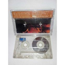 Kaset manowar the triumph of steel. Orijinal sorunsuz çalışıyor