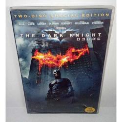 Dvd Batman dark knight special edition. Batman kara şövalye. 2 disk. Disklerde çalışmasına engel olmayan çizikler var. Kartonetinde ufak yırtık ile kutusunda kullanıma bağlı yıpranma var. Türkçe desteği yok. Dil ingilizce