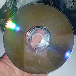 Dvd Batman dark knight special edition. Batman kara şövalye. 2 disk. Disklerde çalışmasına engel olmayan çizikler var. Kartonetinde ufak yırtık ile kutusunda kullanıma bağlı yıpranma var. Türkçe desteği yok. Dil ingilizce