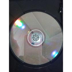 Dvd Harry Potter ve Zümrüdüanka yoldaşlığı. orijinal. Türkçe dublaj ve altyazı seçenekli. 2 diskli özel versiyon. Disklerde çalışmasına engel olmayan çizikler var.