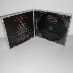 Cd Michael Jackson thriller special edition. Orijinal, Avusturya baskı. Dinlemeyi etkilemeyen yoğun çizikler var. Sorunsuz çalışıyor.