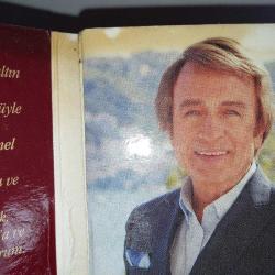 Cd Erol Evgin Altın Düetler. Orijinal. Dinlemeyi etkilemeyen çizikler var. Sorunsuz çalışıyor.  Sezen Aksu Nükhet Duru Candan Erçetin Göksel Zuhal Olcay Şevval sam Emel sayın Sıla Hande Yener Aşkın Nur Yengi