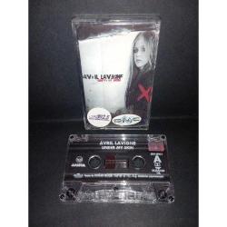 Kaset Avril Lavigne under my skin albümü. NADİR. Orijinal, koleksiyonluk