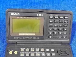 CASIO DATABANK SF-5300E  ( PİLLERİ BİTİK- KONDİSYON TEMİZ )