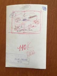 TRT'NİN İLK HABER SPİKERLERİNDEN ve YAZAR JÜLİDE GÜLİZAR'IN ORİJİNAL FOTOĞRAFI  - 18 x 12 cm EBADINDA - JÜLİDE GÜLİZAR ÇALIŞMA MASASINDA HABER METNİ OKUDUĞU ANLARDA POZ VERİRKEN ÇEKİLMİŞ BİR KARE