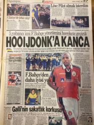 HÜRRİYET GAZETESİ DOĞUM GÜNÜ HEDİYESİ - 15 OCAK 1999 -TAM TAKIM 38 SAYFADIR -Sibel Can-Hakan Ural-Cavit Çağlar-Ertuğrul Özkök-Oktay Ekşi-Enis Yücel-Yücel Erez-Enver Yücel-Joachim Löw-Mustafa Doğan-Toshack-Suker-Hakan Şükür-Sermet Şükür-Fatih Terim-Filipe Filipescu-Ercan Ekdal-Metin Sertoğlu-Hasan Vlahmir-Adnan Sungur-Gökmen Öz-Semih Şentürk-Serhat Gazioğlu-Murat Çobanoğlu-Ozan Doğulu-Pelinsu Bektaş  3’üncü bahar karakış oldu-Sibel’i terk eden Hakan baba evinde-Yunan adasında-Kar geliyor-Çağlar’a Interbank haczi 51 trilyon-Alt alta iki haber-TÜSİAD’ı 2000’lere Yücaoğlu taşıyacak-Hooijdonk’a kanca-F.Bahçe’den daha iyisi yok-Galli’nin sakatlık korkusu-Tokat gibi son-Futbolu bırakabilir-Filipescu gitti-Milne’nin Top 9’u-Erkek güzeli yalancı çıktı-Dayak değil estetik-Pelinsu’dan tek kişilik şov-Ozan Doğulu’ya muhteşem kutlama  Karikatür ismi: Karalama defteri Çizer: Güz Aral