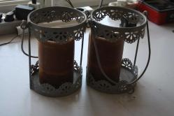 2 ADET METAL MUMLUK DETAYLAR RESIMLERDE VAR MUMLARI ILE BERABER (ANTIK KOLİ 27