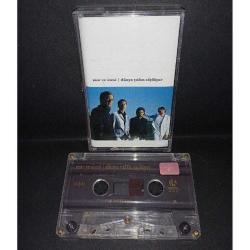 Kaset Mor ve Ötesi dünya yalan söylüyor. orijinal koleksiyonluk