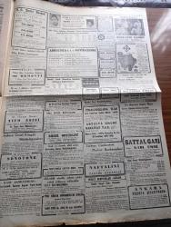 Cumhuriyet Gazetesi - 29 Nisan 1949 - umacı yazan Nadir Nadi Başmakale - Berlin'e dair görüşmeler kati bir safhaya girdi - yeni muhriplerimize Dün törenle sancak çekildi fotoğraf - Necmettin Sadak Amerika'daki basın konferansında fotoğraf - İtalya'da Mussolini için dua - Giresun ve Gelibolu tören esnasında Yavuz'un yanında fotoğraf - Cumhuriyet merkez bankası'nın raporu - mısır'dan gelecek heyet - İsrail'in kurulmasında Hitler'in rolü yazan Metin Toker - şair ve Serdar yazan İsmail Habib Sevük - Güneş Dün tutuldu - Atatürk diktatör müdür Yazan A. Muhtar Kumral kitabı inkılap kitabevinde - renkli sürprizler filmi Kadıköy Opera sinemasında - Muhterem Ticaret bakanımıza ariza yazan Burhan Felek - Filistin sulh Konferansı - Akdeniz Kupası maçları - İstiklal mahkemeleri Kanununu kaldıran tasarı - Safiye Ayla Taksim kristal'de - 1956 olimpiyatları avustralya'da yapılacak - bugünkü radyo programı - bulmaca - Muammer Karaca Opereti fuar yıldızı maksim'de - Good Year Lastikleri - Nivea Krem