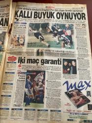 HÜRRİYET GAZETESİ DOĞUM GÜNÜ HEDİYESİ - 2 NİSAN 1999 -TAM TAKIM 32 SAYFADIR -Hüseyin Kıvrıkoğlu-Ertuğrul Özkök-Oktay Ekşi-Slobodan Milosevic-Bill Clinton-Necmettin Erbakan-Mehmet Ali-Özlem Uçar-İsmail Er-Turgay Şeren-Mustafa Denizli-Rüştü-Sergen-Yalçın-Murat Hazırlı-Bayram Aydın-Ruşen Güven-Mithat Dukadjinac  Ordudan sivil adres-Üç asker krizi-Elit birlikler Kosova’ya sızdı-Slobo’nun oğlu Selanik’e kaçtı-RP’nin kapatılması açık bir kalleşliktir-Tıbbi 007’ler-Vergi indi otomobil 300 milyon ucuzladı-Mars için yarış-Pathfinder hâlâ görevde-Türk bilim adamından BM’ye tazminat-Mehmet Ali’ye ‘Evet’ dedi-Canavara 52 kez idam-Kalli büyük oynuyor-İki maç garanti-Macı alırız başkan-Cimbom’da ikinci fire-Yabancılarda hüsran-Orlando tutunamadı-Mithat özlem giderdi