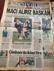 HÜRRİYET GAZETESİ DOĞUM GÜNÜ HEDİYESİ - 2 NİSAN 1999 -TAM TAKIM 32 SAYFADIR -Hüseyin Kıvrıkoğlu-Ertuğrul Özkök-Oktay Ekşi-Slobodan Milosevic-Bill Clinton-Necmettin Erbakan-Mehmet Ali-Özlem Uçar-İsmail Er-Turgay Şeren-Mustafa Denizli-Rüştü-Sergen-Yalçın-Murat Hazırlı-Bayram Aydın-Ruşen Güven-Mithat Dukadjinac  Ordudan sivil adres-Üç asker krizi-Elit birlikler Kosova’ya sızdı-Slobo’nun oğlu Selanik’e kaçtı-RP’nin kapatılması açık bir kalleşliktir-Tıbbi 007’ler-Vergi indi otomobil 300 milyon ucuzladı-Mars için yarış-Pathfinder hâlâ görevde-Türk bilim adamından BM’ye tazminat-Mehmet Ali’ye ‘Evet’ dedi-Canavara 52 kez idam-Kalli büyük oynuyor-İki maç garanti-Macı alırız başkan-Cimbom’da ikinci fire-Yabancılarda hüsran-Orlando tutunamadı-Mithat özlem giderdi