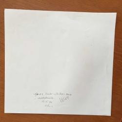YILMAZ ZAFER ve PERİHAN SAVAŞ'IN HABER METİNLİ AJANS BASIMI FOTOĞRAFI (KAĞIT BASKI) - 21 x 21 cm EBADINDA - YILMAZ ZAFER'İ HASTANEDE YALNIZ BIRAKMAYAN PERİHAN SAVAŞ AYNI KAREDE, 1994