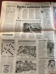 HÜRRİYET GAZETESİ DOĞUM GÜNÜ HEDİYESİ - 29 MAYIS 1999 -TAM TAKIM 48 SAYFADIR -Devlet Bahçeli-Bülent Ecevit-Hüsamettin Özkan-Sadık Sami Onar-Hikmet Sami Türk-Namık Kemal Zeybek-Metin Bostancıoğlu-Sümer Oral-Kenan Tanrıkulu-Feyzi Aytekin-Ertuğrul Yalçınbayır-Oktay Ekşi-Orhan Yılmazkaya-Katli İzzet Yılmaz-Vedat Okyar-Hakan Şükür-Bülent Uygun-Savaş-Nihat-Mehmet-İlhan Söyler-Fatih Akyel-Rüştü-Volkan-Tuncay Özilhan-Naumoski-Murat-Savçi-Sophia Loren  9 Prof’lu kabine-Yılmaz tercihi Baba’ya bıraktı-Kamuda türbana izin yok-Bir Türk Almanya’da yanlış profesör öldürdü-Devlet Bahçeli arsa zengini-Eurovision’da Türk gecesi-Beşiktaş ter attı-Fener-Erzurum-G.Saray benim evim-Cimbom kördüğüm-Fener Rıdvan’la-Efes’te operasyon-Rize finalist-Yüzyılın en seksi kadını Sophia Loren-Kocamı döverim söverim bağırırım-Enis Berberoğlu-Hayri Çetin Kaya-Demirel-Haldun Sevel-Erdal Güven-Ahmet Şimşek-Mustafa Yavanoglu-Nasreddin Hoca  Bankaların patronundan kayıt dışı döviz isyanı-Rakamlarla bankacılık sektörü-Ev sah