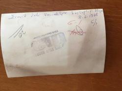 TÜRKİYE CUMHURİYETİ İSPANYA MADRİD ESKİ BÜYÜKELÇİSİ ZEKİ KUNERALP'İN AJANS BASIMI ORİJİNAL 2'Lİ FOTOĞRAF SETİ - 18 x 12 cm EBADINDA - BÜLENT ECEVİT SUİKAST SONRASI CENAZE TÖRENİNDE ZEKİ KUNERALP'E BAĞSAĞLIĞI DİLEREN ÇEKİLMİŞ 2 FARKLI KARE, 1978