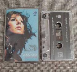 FUNDA ARAR SEVDA YANIĞI