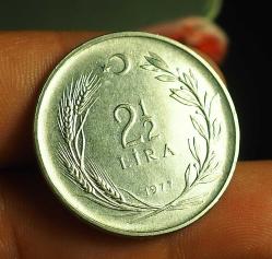 1977 TÜRKİYE 2½ LİRA