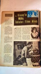 HAYAT HAFTALIK HABER MECMUA, DERGİSİ - ORTA SAYFA POSTER : PİYANO BAŞINDA Renon PIERRE AUGUSTE RENOIR - 18 EKİM 1962 - SAYI: 43 - SIRA NO: 315 - MÜKERREM KAMİL SU - KAPAK: GUDRUN SCHMIDT - SADUN ALTUNA - WALTER M. SCHIRRA - ABBE LANE - XAVIER CUGAT - DARRYL ZANUCK - IRINA DEMICK - JULIETTE GRECO - JACK LEMMON - FELICIA FARR - ROGER VADIM - CATHERINE DENEUVE - BRIGITTE BARDOT - SAMMY FREY - PROF. DR. NIHAT REŞAT BELGER - PRENSES PAOLA - AYRI DÜNYALAR - YURTTA VE DÜNYADA HAYAT - ALLAHA ISMARLADIK DÜNYA - ZANUCK’UN YENİ KEŞFİ - İKRAMİYE KUPONLARINIZI BEKLİYORUZ - KONUŞMAYI BİLMEK NE ZOR ŞEY - SAADETE KAVUŞTU - MESUT NİŞANLI KAZA GEÇİRDİ - BİR ANMA TÖRENİ - BU KADINA YAZIK DEĞİL Mİ - IMAM AHMED NASREDINULLAH - MUHAMMED BEDR - ABDÜLNASIR - ŞÜKRÜ EL KUVVETLİ - PRENS HASAN - AZZAM PAŞA - SEYFUL ISLAM AHMED - ABDULLAH VEZİR - ALBAY ABDULLAH SALLAL - IRVING WALLACE - JANE FONDA - GLYNIS JOHNS - CLAIRE BLOOM - SHELLEY WINTERS - YEMEN’DE NELER OLUYOR - HÜR YEMEN CUMHURİYETİ  -  TAM TAKIM 48 SAYFA