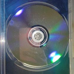 Dvd X-men başlangıç Wolverine origins. orijinal Türkçe dublaj çalışmasını etkilemeyen çizikler var. Sorunsuz çalışıyor.