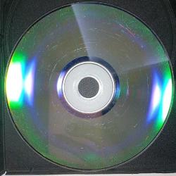 DVD Spider man örümcek adam 3. Orijinal. Türkçe dublaj, çalışmasına engel olmayan çizikler var. Sorunsuz çalışıyor.