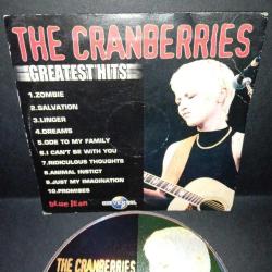 Cd Rom Cranberries Greatest Hits Blue Jean. Çalışmasını etkilemeyen çizikler var. Sorunsuz çalışıyor.