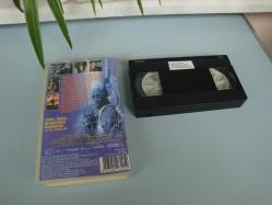 JEAN-CLAUDE VAN DAMME - DENNIS RODMAN - MICKEY ROURKE 