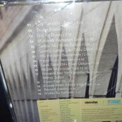 CD Ahmet Özhan Ramazan ilahileri ambalajında. CD kutusunda çatlaklar var yedek CD kabı ilave edilerek gönderim yapılacaktır