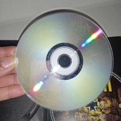 Vcd 8 Mil. 8 Mile. Eminem. Orijinal.Türkçe altyazılı. 2 disk. Disklerde çalışmasına engel olmayan çizikler var. Sorunsuz çalışıyor