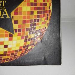 CD Ajda Pekkan The best of Ajda. Orijinal 1998. Dinlemeyi etkilemeyen çizikler var. sorunsuz çalışıyor.